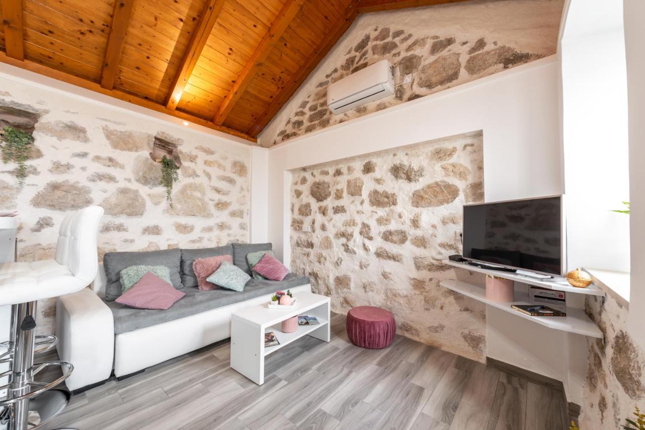 Apartamento Little Stone House Buici  Exterior foto