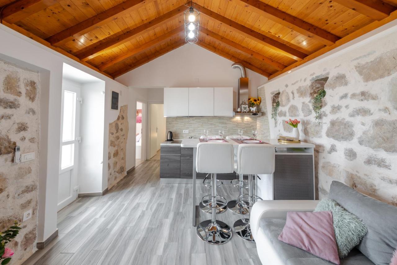 Apartamento Little Stone House Buici  Exterior foto